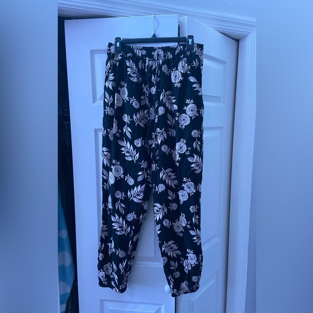angie floral boho style pants